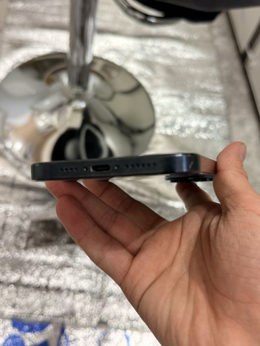 iPhone 15 Pro Max Blue