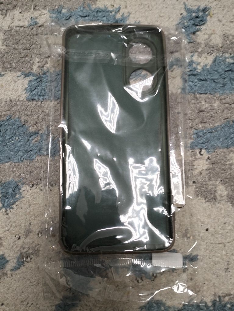 продам чехол на OPPO A78