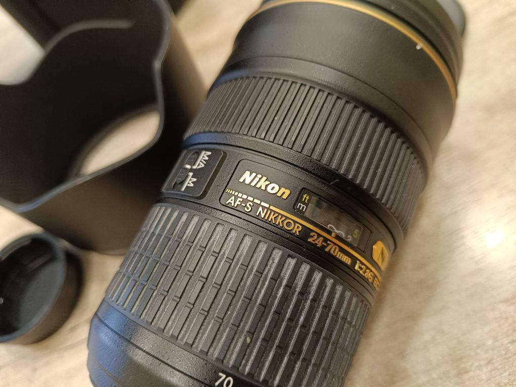 Обектив Nikon AF-S Nikkor 24-70 mm f/2.8G