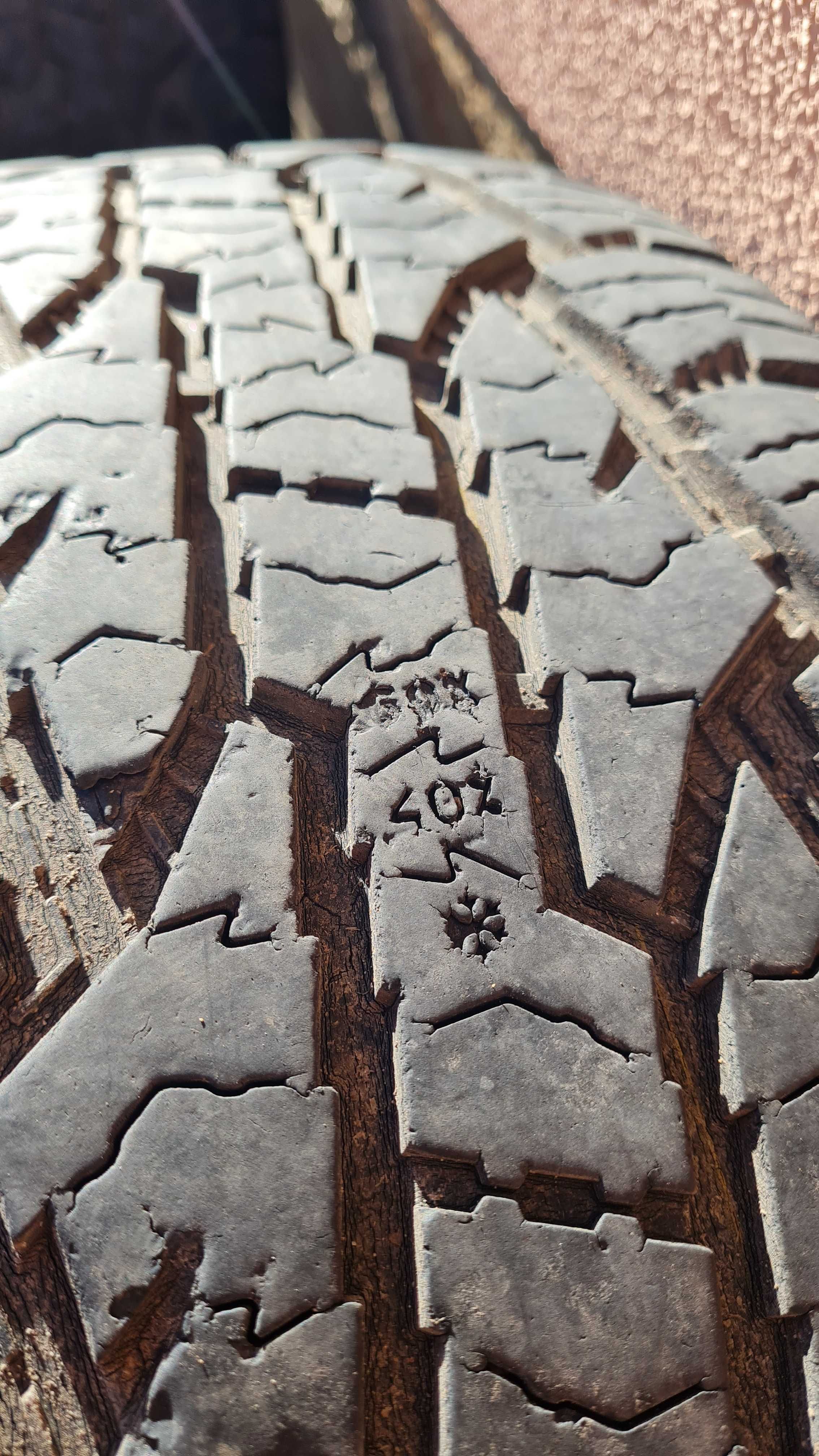 Nokian Rotiiva AT 265/70 r17 всесезонни