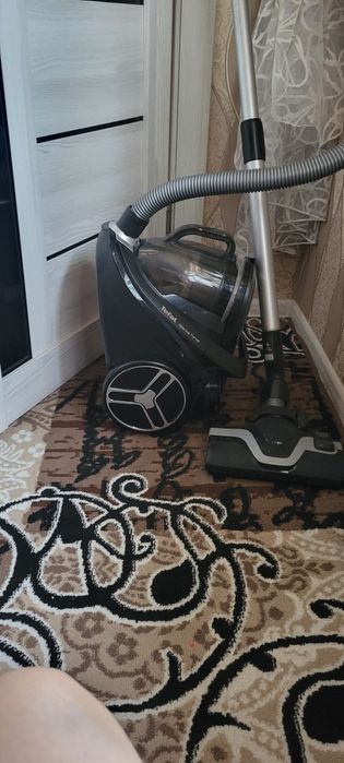 Продаю пылесос Tefal