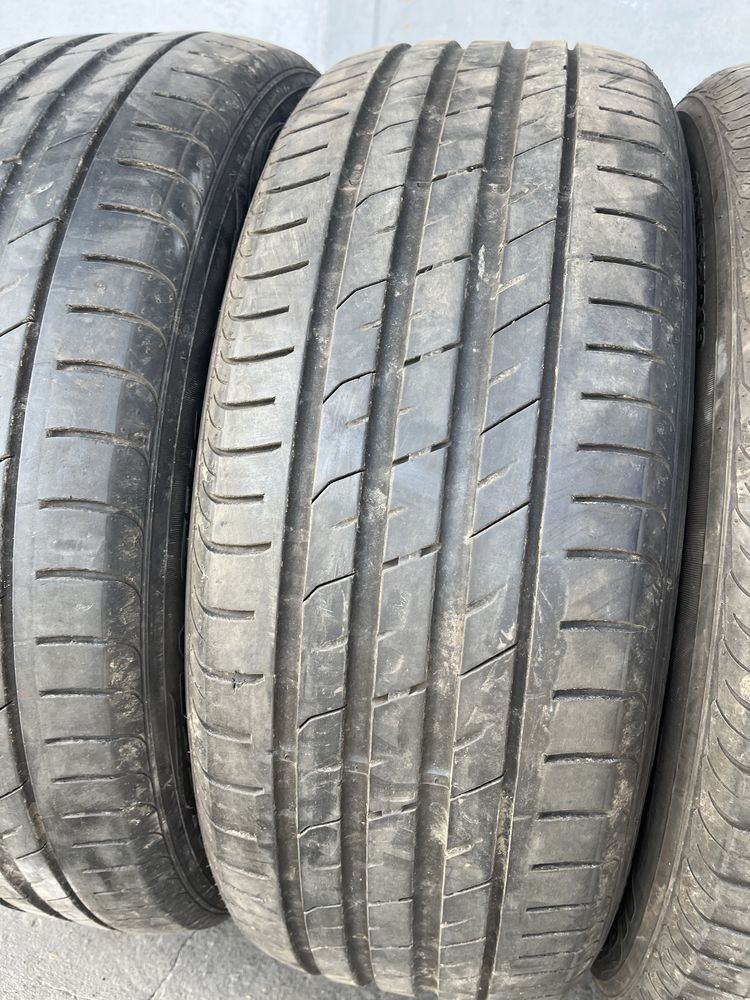 4 бр. летни гуми 235/55/19 Nexen DOT 4120 5/5,5 mm