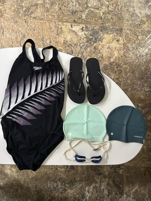 Бански очила шапки и джапанки