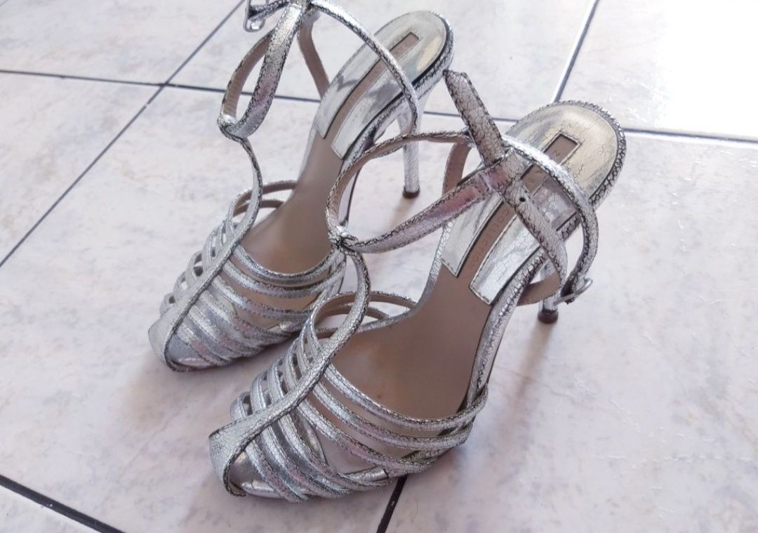 Sandale argintii Zara marimea 36