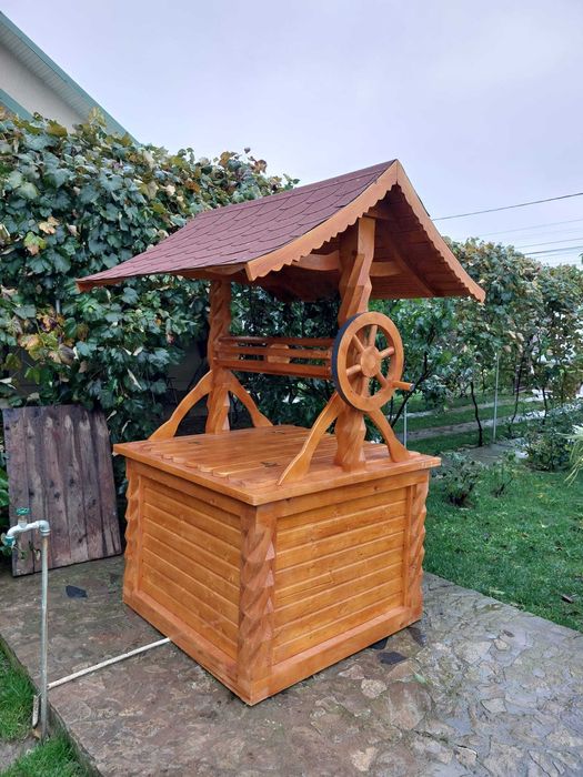 Fantana rustica din lemn masiv