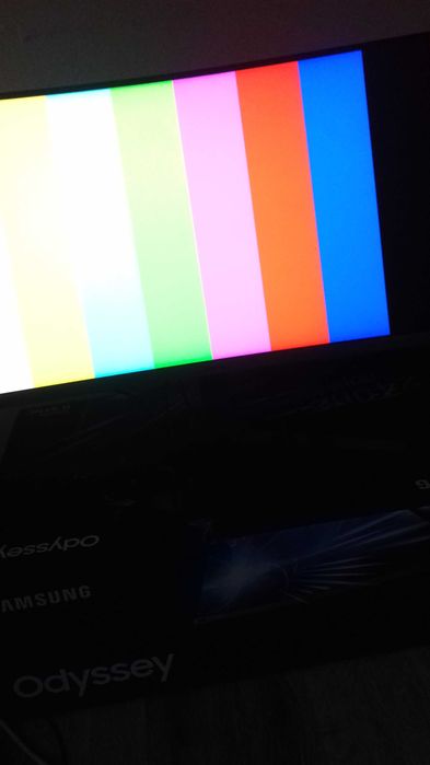 Monitor Samsung Odyssey 27 inch, curbat, 240hz