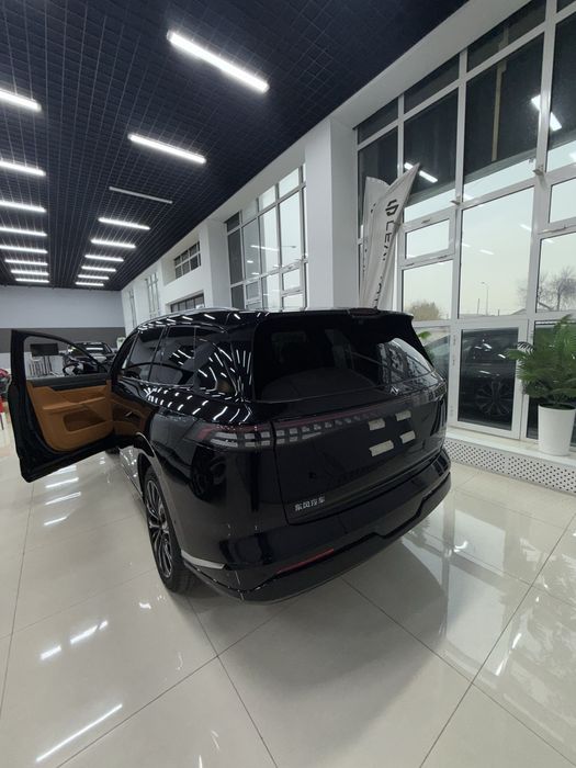 Dongfeng EP008 restayling parog bonusiga