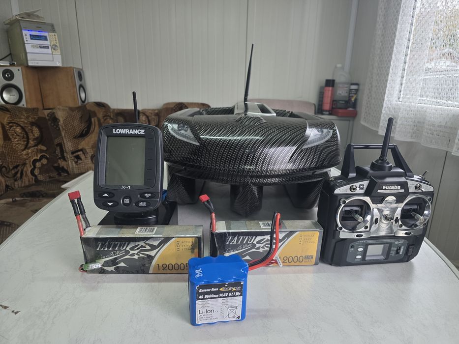 Лодка за захранка RT4