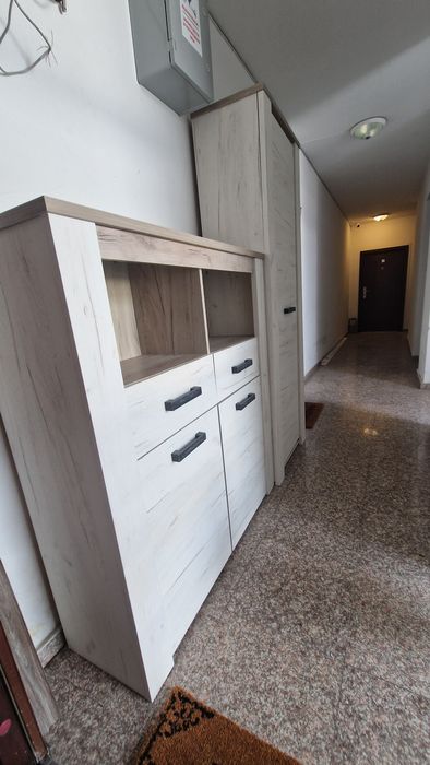 Комод и вертикален шкаф