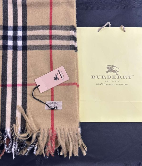 Burberry-Оригинален чисто нов дамски зимен шал