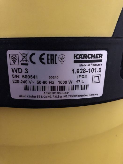 Vând aspirator multifuncțional Karcher WD 3.  1.628-101.0   17L.1000W