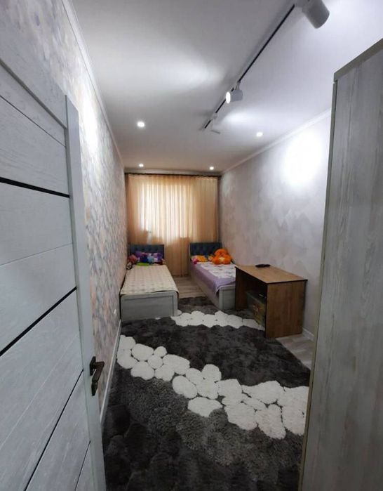 Квартира продаётся Чиланзар 7 квартал 3/2/4 меб тех Актёра круг