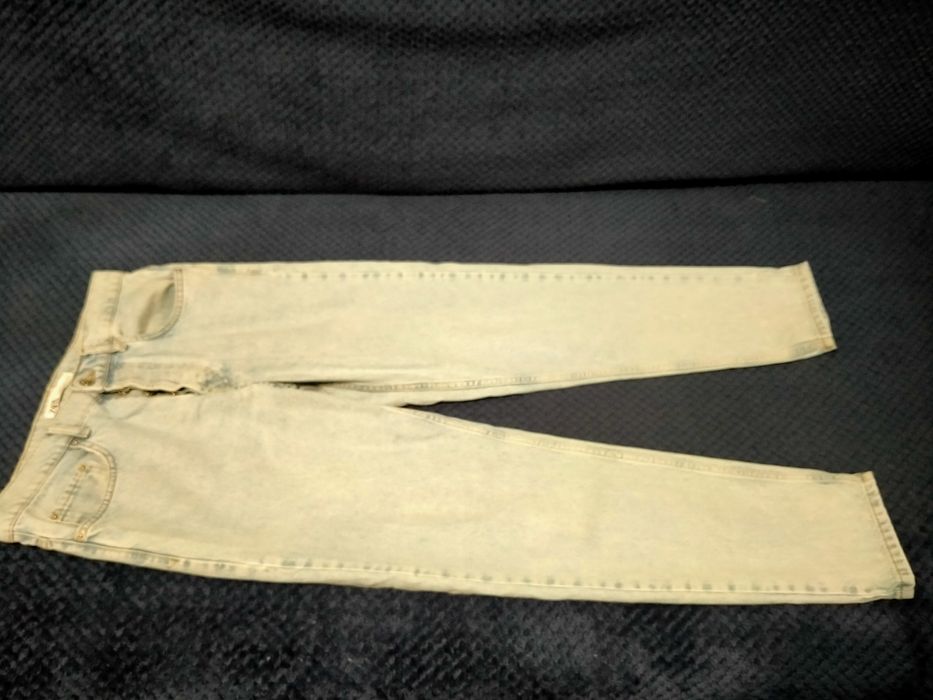 Джинсы фирменные Zara (р. 31) в идеале