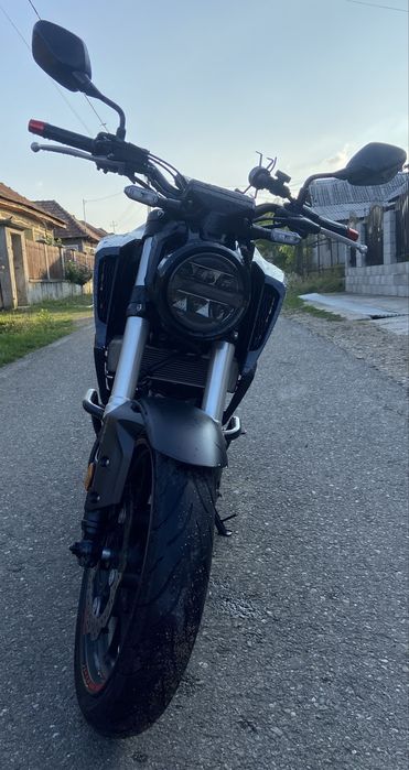 Motocicletă Honda CB 125 R