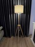 Lampadar frasin/alb conditie perfecta IKEA