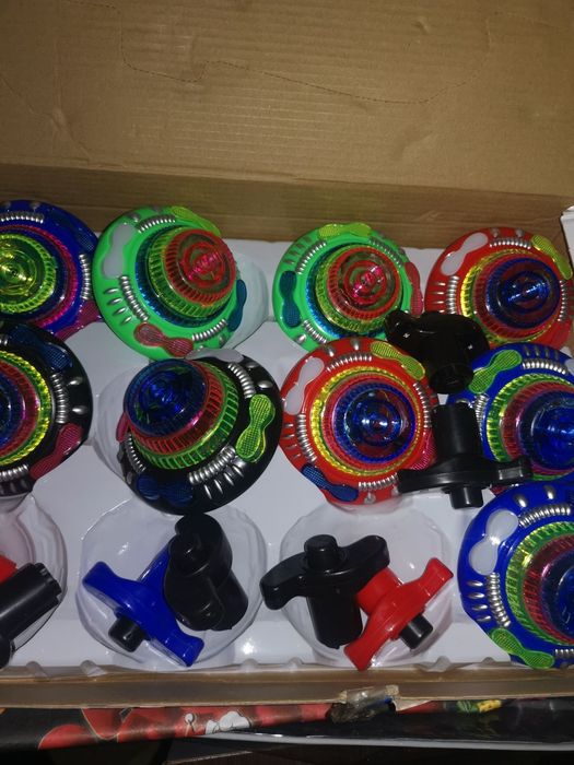 5 buc Titirez automat cu lumini și sunete