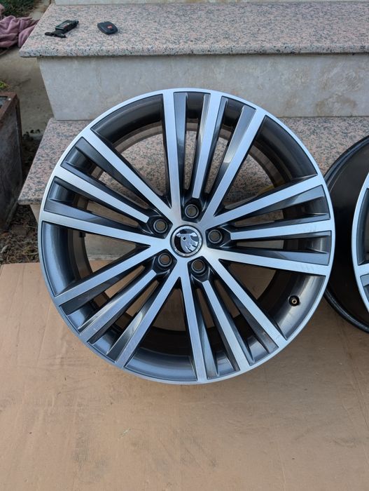 Jante ORIGINALE Skoda R19 Kodiaq Karoq Superb NS7 Sirius 565601025