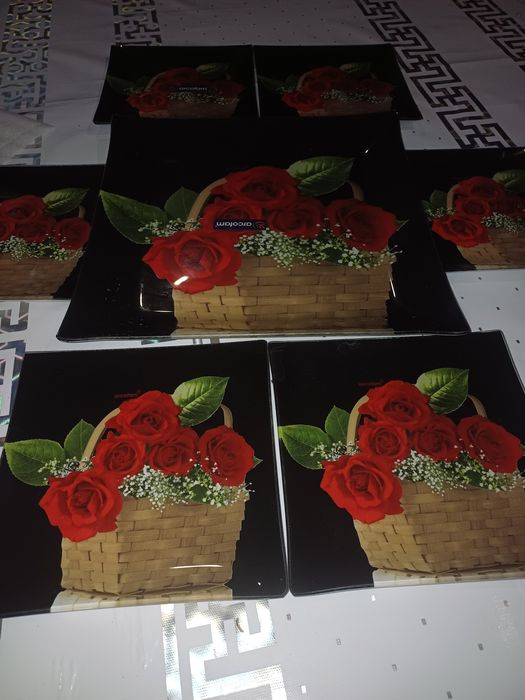 Тротница новая большая с шести тарелкиой