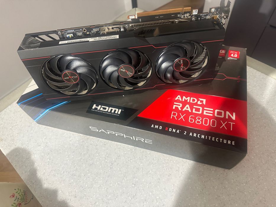 Видеокарта Radeon rx 6800xt