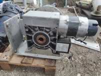 Motor electric cu reductor foarte puternic