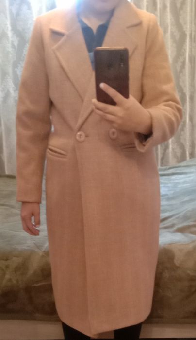 Продам пальто и брючный костюм