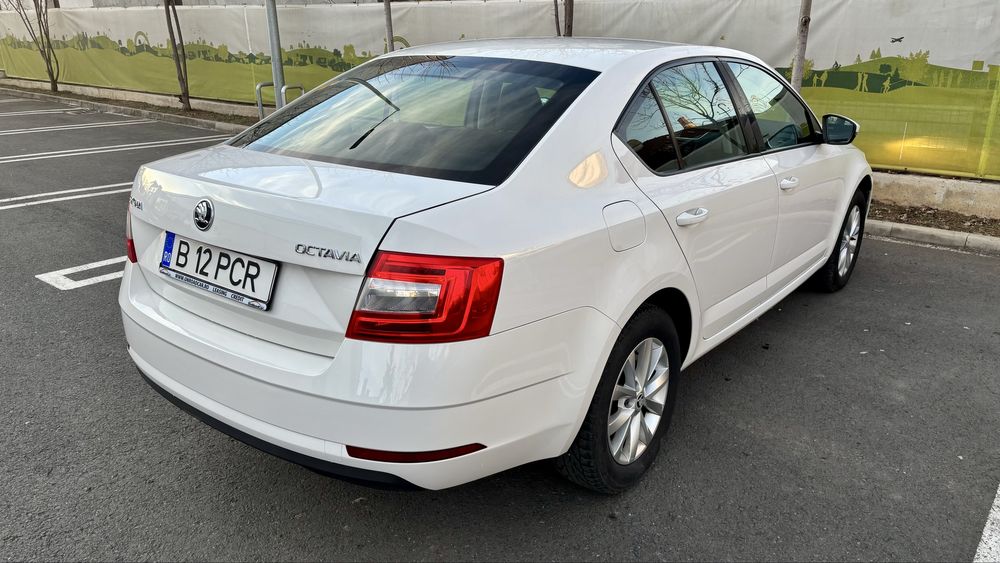 Skoda Octavia DSG berlina, automata, TVA Deductibil