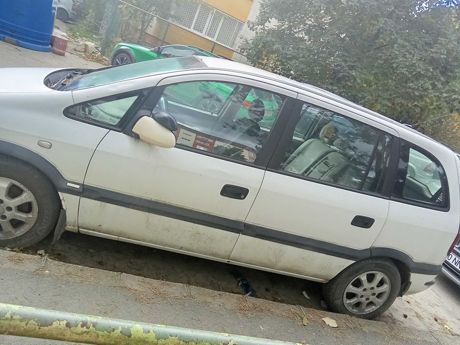 Zafira 7 locuri preț mic