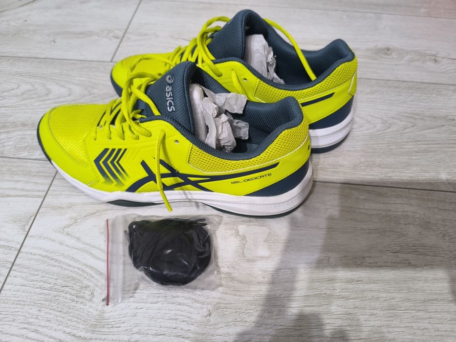 Adidași Asics/ Nike