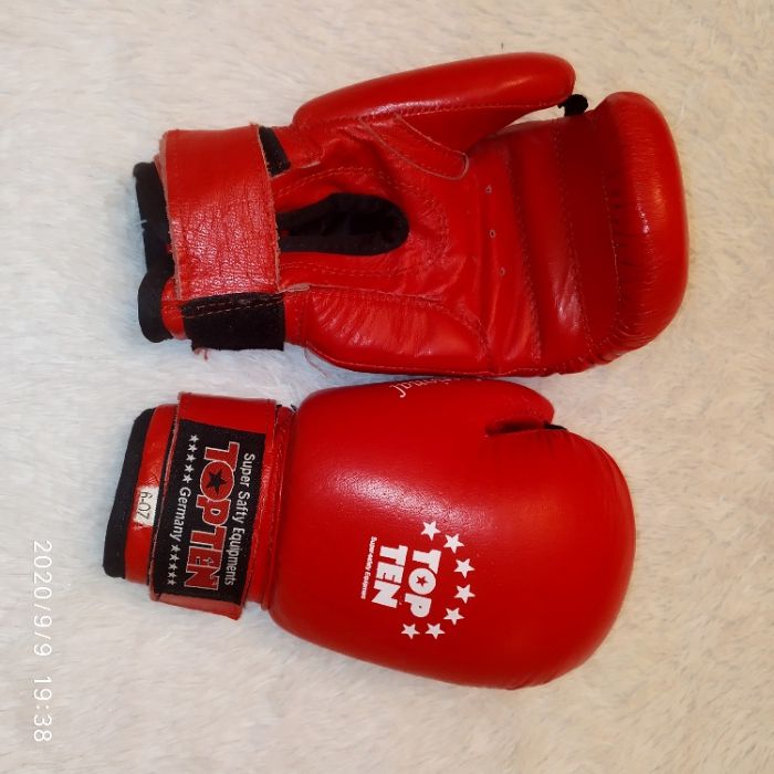 Перчатки боксерские, состояние новых р416