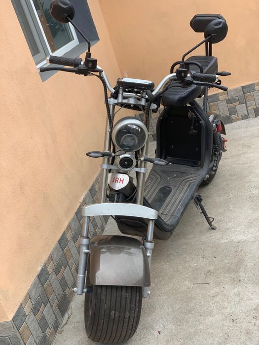 Scuter electric 2023