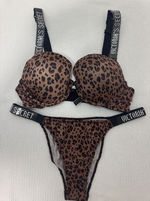 Set lenjerie Victoria Secret’s nou fara eticheta