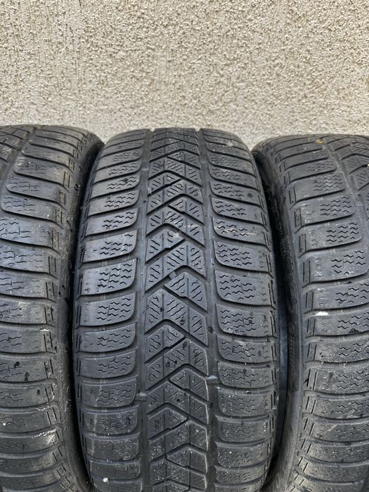 Pirelli Sottozero 225 40 18