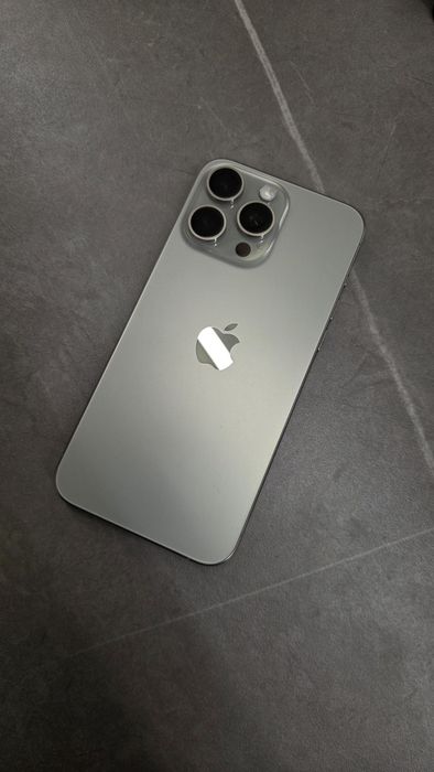 Продам айфон 15 про макс 256гб