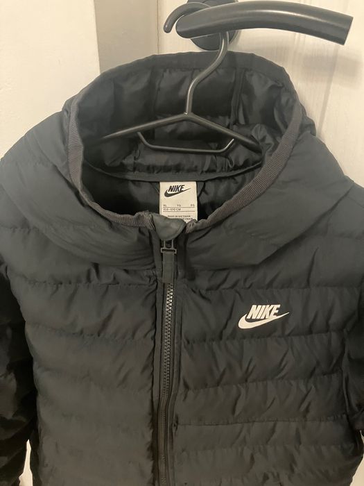 Geaca Nike originala negru 158-170 cm/XL copii