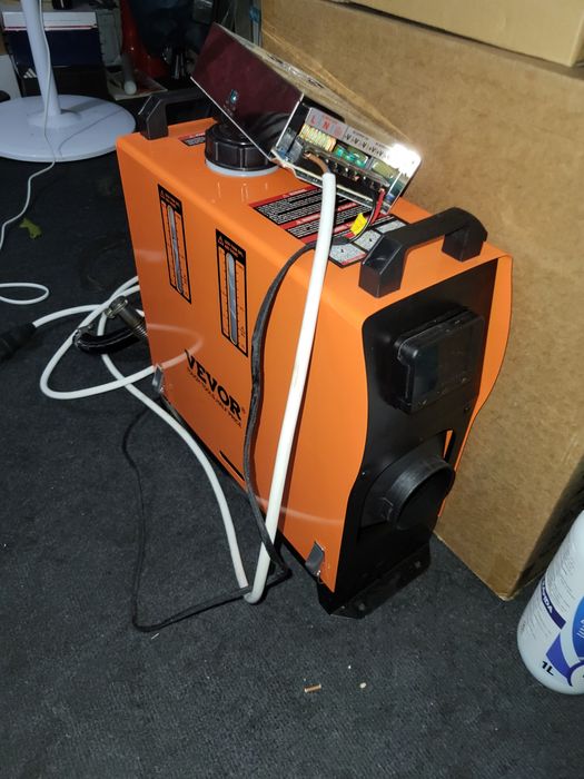 Vând încălzitor diesel vevor