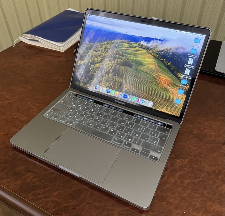 Продаю MacBook Pro 13" M1 A2338