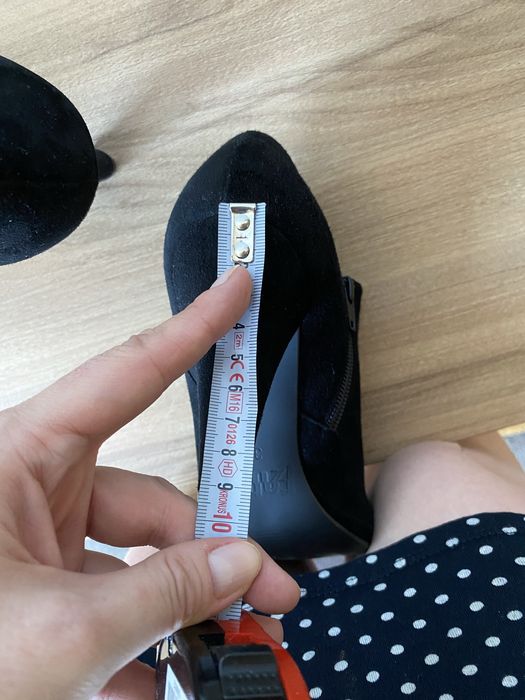 Botine piele intoarsa 38