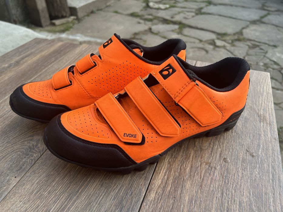 MTB шпайкове Bontrager Evoke 43