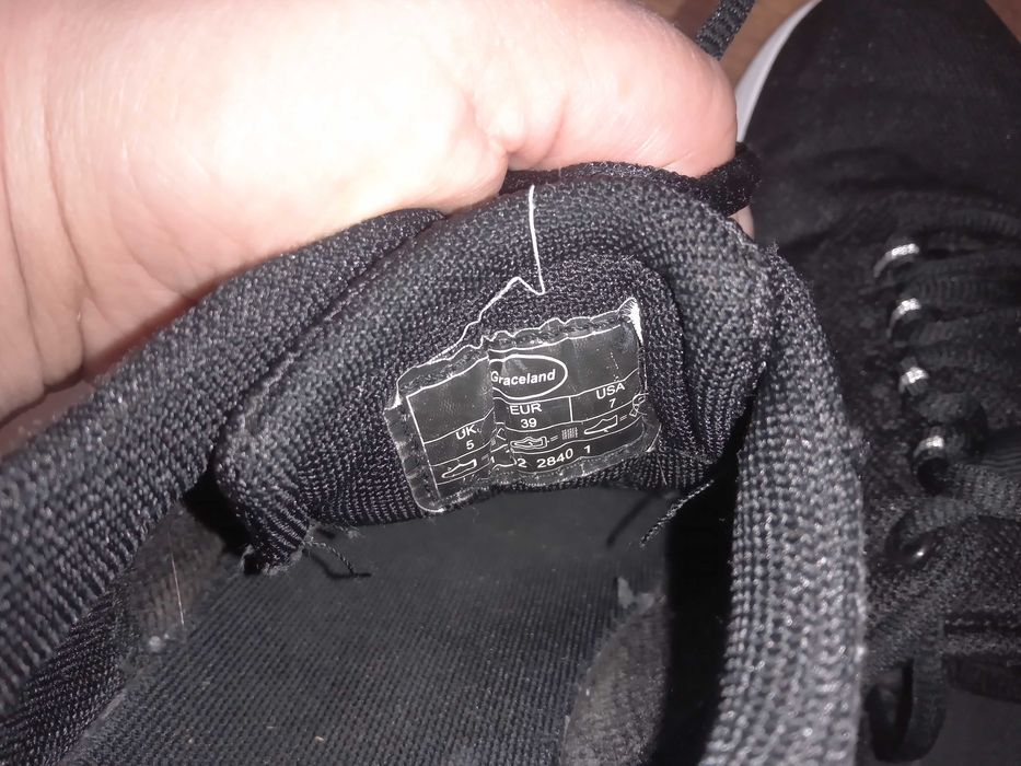 Adidași băiat mărimea 39