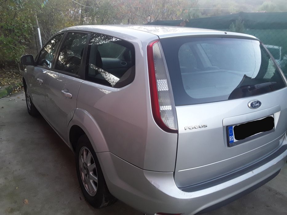 Vând Ford focus 2010