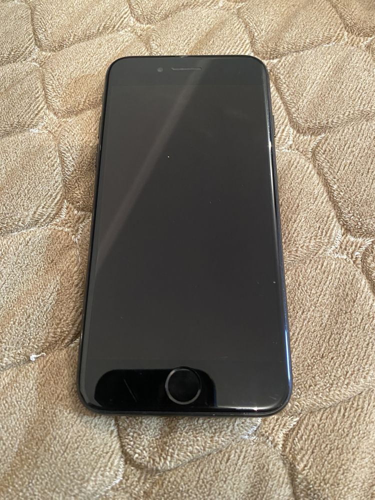 Продам I phone 7, 32 Г