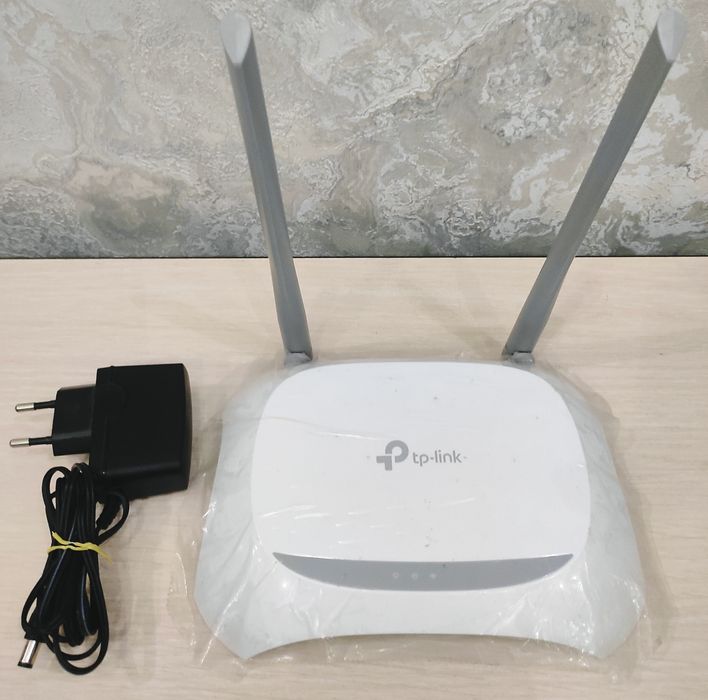 Продаётся WI-FI роутер tp-link.состояние идеал.