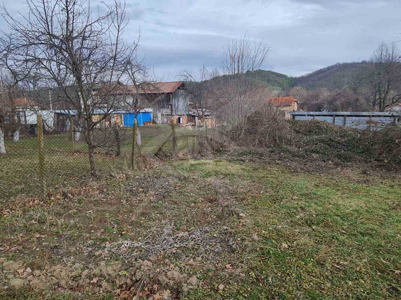 Продава се Парцел в с. Орешак, Област Ловеч - 1118 кв.м за 26 €/кв.м - Снимка #1