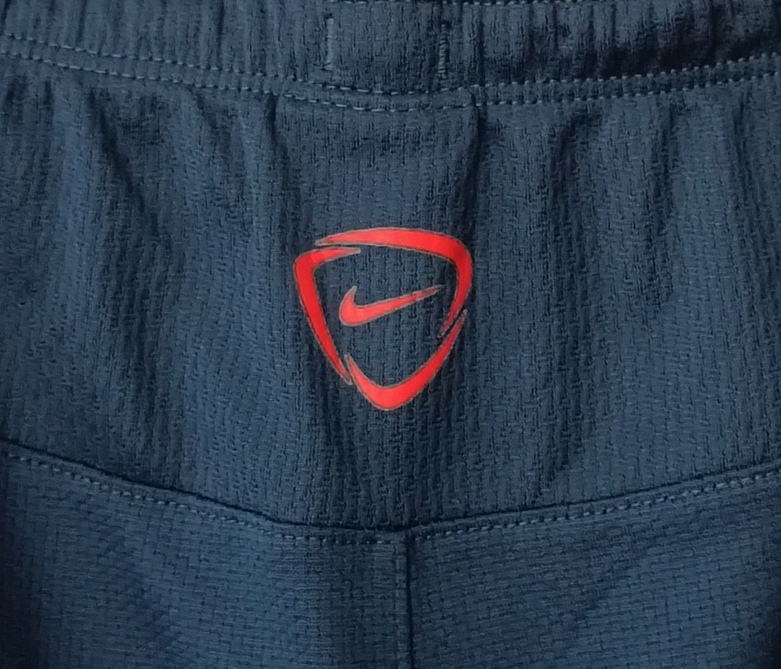 Nike DRI-FIT Shorts оригинални гащета L Найк спорт фитнес шорти