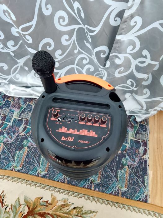 Срочно продам Bluetooth колонка