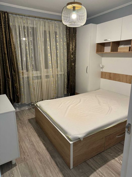 Închiriez apartament