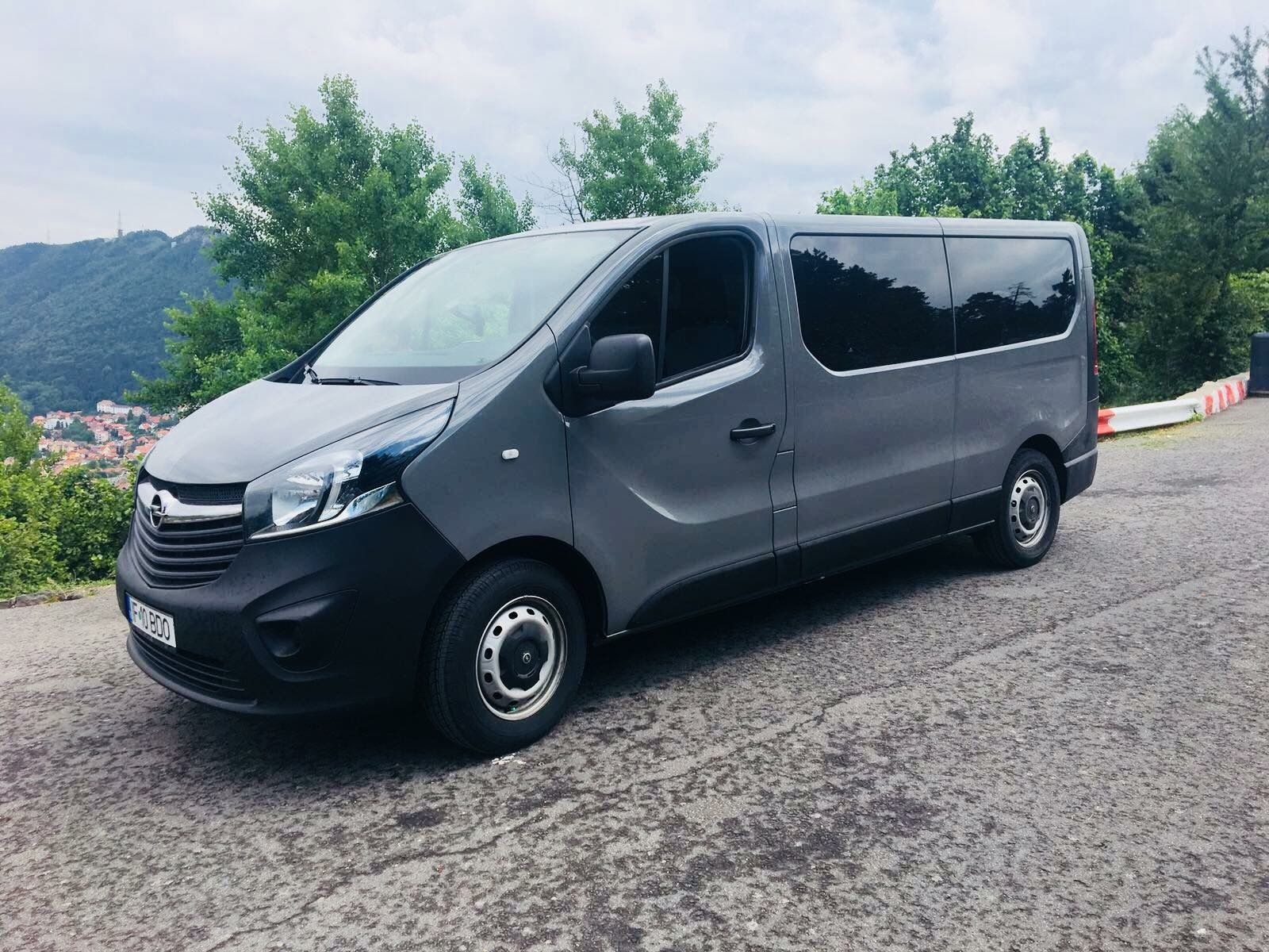Inchiriere auto cu sofer Bucuresti / Rent a car with driver Bucharest