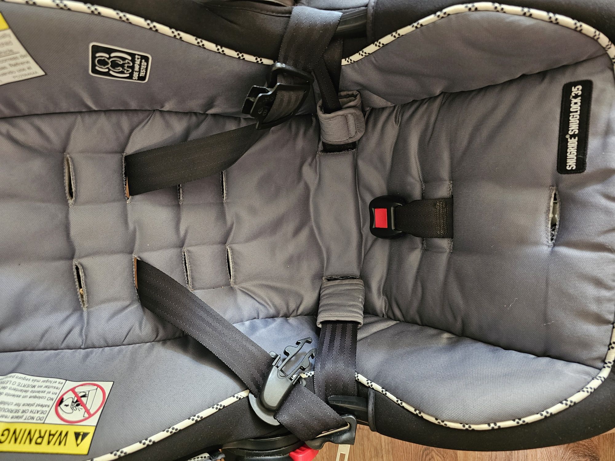 Столче кошница за кола за бебе Graco Snugride Snuglock 35