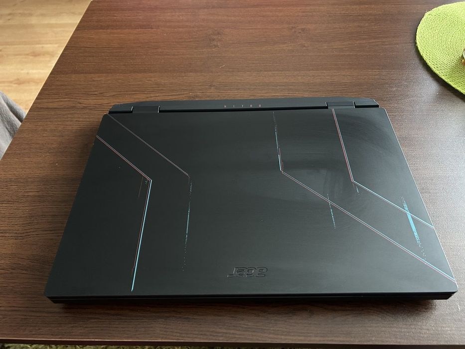 Продавам  Лаптоп Nitro5