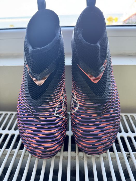 Ghete fotbal , marime 37, puma